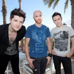 inlove with three young dubliners who took on the world