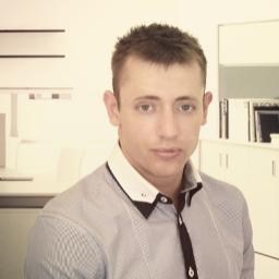 Father, web developer, consultant, problem solver and all round tech junkie.