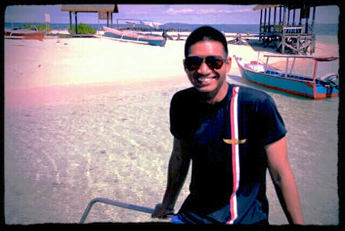 ndrawijaya245's profile picture. 