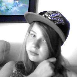 Hii ! I am French, I am directioner and I L♥VE ONE DIRECTION... ♥
