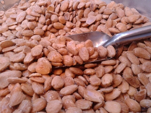 freidurialaisla's profile picture. En Sevilla a 50m de la Catedral  en la calle García de Vinuesa n°13  TE ESPERAMOS. Pescaíto frito y Almendras recién fritas.The epic fried fish. Bien despachao!