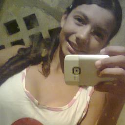 _________________ bem eu _____________
 Quem sou eu ? ' aquele que está acima de você :B e abaixo de Deus . aquele que é convidado pra comunas viip - Eu souTUDO