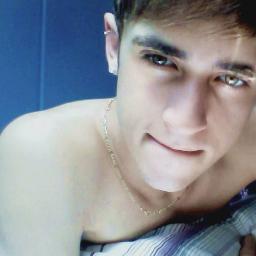 Um garoto apaixonado por forró, estudante, engraçado e brincalhão.
Fotos twitpic - http://t.co/Tl3ECMC0