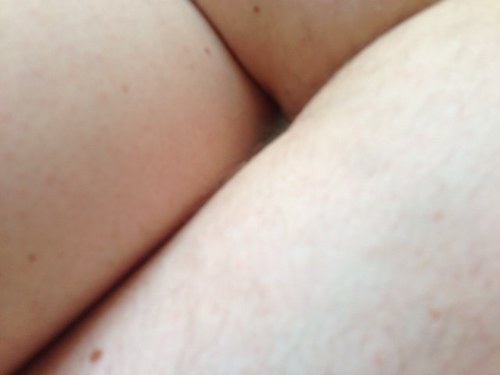 aquí al món B per diversió. here (B) just for fun. respecte! morbós, curiós i obert a tot. dm: ok and tg. 🔞