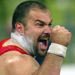 ATLETA ENFURECIDO POR: EL ACIDO LACTICO,LAS SERIES INTERMINABLES,LAS LESIONES,ODRIOZOLA,LOS TRAMPOSOS Y LOS IMPERDIBLES MADE IN CHINA