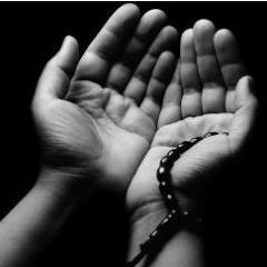 ~الدَّالُ ع الْخَيْرَ كَفَاعِلَةِ~      
من دعا لميت في حياته سخر له الله من يدعي له بعد وفاته فالجزاء من جنس العمل فلا تنسوا اهل القبور من دعواتكم