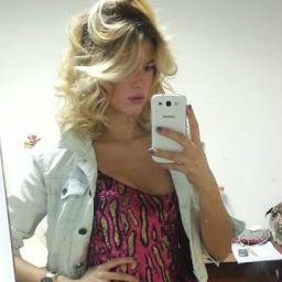 Mi idolo es @mery_delcerro 2 RT el 28/12/12♥ Lacrimas al ojos!AMO Samantha Mendez♥Rochi Igarzabal Rodrigo Diaz♥Calu Rivero♥Lola Moran♥Lucia Gil♥Paula Morales