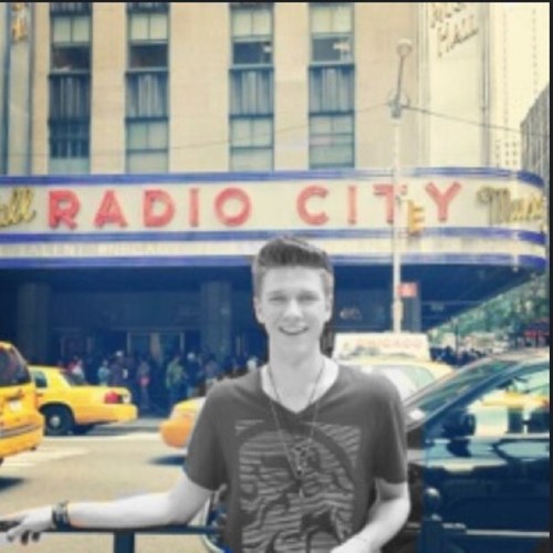 iKEYpHisHeartXx's profile picture. Just another fangirl. I'm just here for Collins. Collins followed on 7-26-13 at 3:30 P.M.   #KeyperFromDayOne