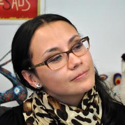 Ana_Flores_J's profile picture. Definir es limitar