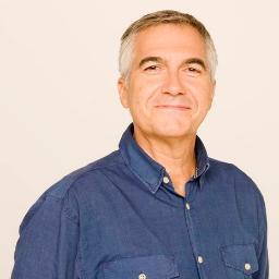 Con Carlos Navarro. De lunes a viernes, de 4 a 7 de la tarde en Radio Nacional
http://t.co/h7g2ZNF1Wh