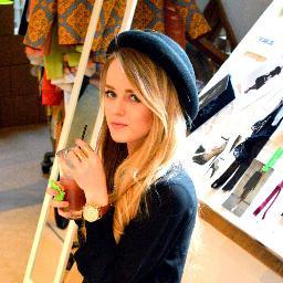 Fashion Communicator and Promoter,
creative and driven