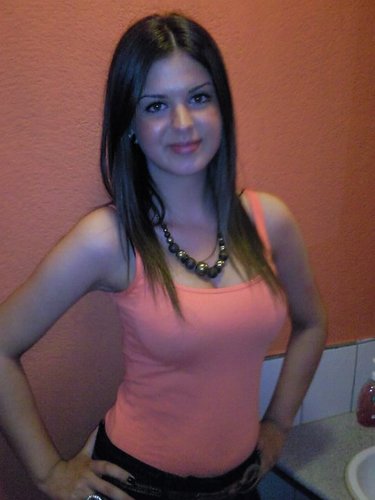Hi,follow me I follow back :)