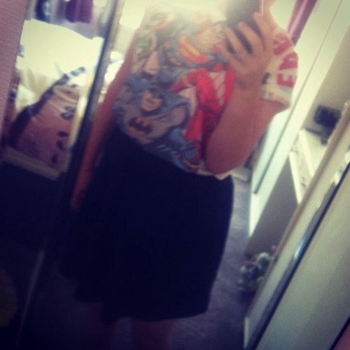 hiya follow me+ill follow backlook like an owl,haha.tom parker shall be my husband. rovers till i die.footy girl