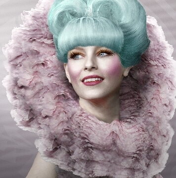 The wigs that brings it all together and makes Effie even more gorgeous.!