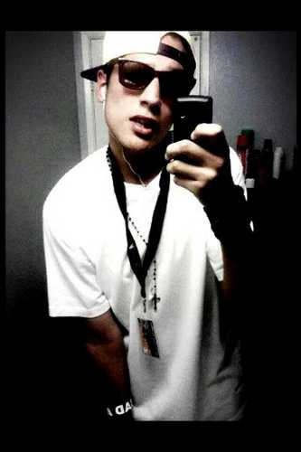 Rg86Ricardo's profile picture. stupid story bro now stfu up!