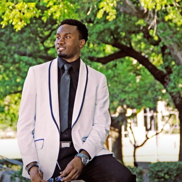 One that dares to be diffrent! Worship Leader, BMI Singer/Songwriter/ Kingdom Child. LOVER OF GOD and HIS SON JESUS CHRIST