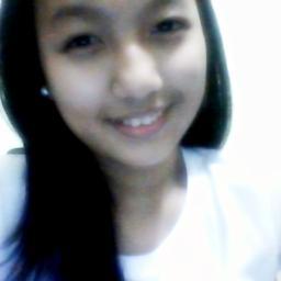 12 Goldy Ponio Disoma  ✿ •Sing like nobody's listening :)                    KILLER SMILE ;)