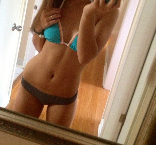 Ditched the scale!! On my way to a better looking and feeling ME! ❤ Female/15/5'7           Avi is always gonna be me!