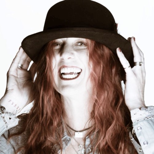 Hairdresser, make-up artist, musician, mom  - I love life, what can I say