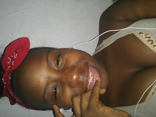 Follow me && ` ii guarantee yaah ill follow you back ; fuckk whatt aa bitchhh heard ;)