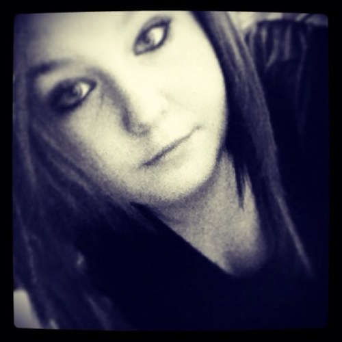 My name is kaitlyn... I love austin mahone mahomie for life :)) follow me :)