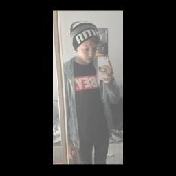 LenzCrolx's profile picture. 1/4 FSGGaming and Lenz Snipez|Gaming //////////// youre my fav person❤