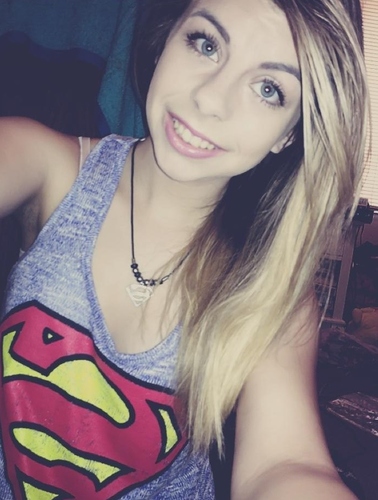 stay sassy ı jusϮ ɴɛɛd ყօu Ϯօ kɴօω, ϮhɑϮ sօmɛօɴɛ օuϮ Ϯhɛrɛ ʟısϮɛɴs ɑɴd uɴdɛrsϮɑɴds. ∞ rɑdıɑϮɛ pօsıϮıvɛ vıвɛs. ♡