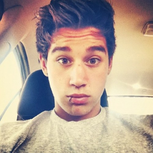 Fallin in love with LUKE BROOKS Pls follow @Luke_LisaMaria bc it's my real acc :) Thank U