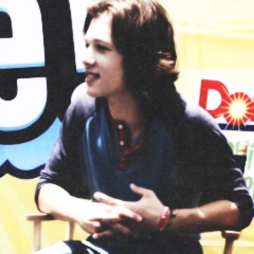 ♡Leo Howard♡