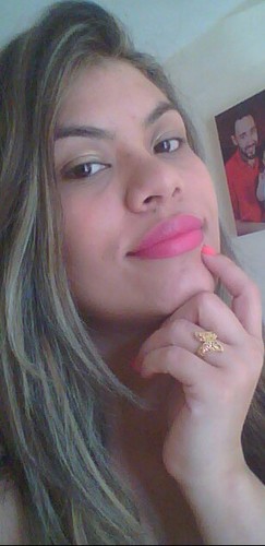 Acorde todas as manhã com um sorriso. Esta é mais uma oportunidade que você tem para ser feliz.