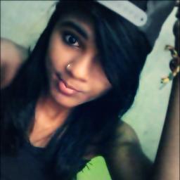 - Fiz õo CÕringaa sorrir , éõ inimigOO vira fã , Entre a bandida e Mocinhaa PrefirOo ser a Vilã (&