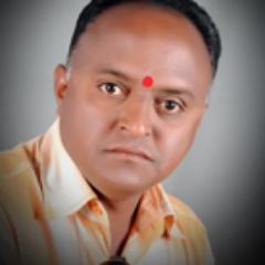 ravinamdeowar's profile picture. 