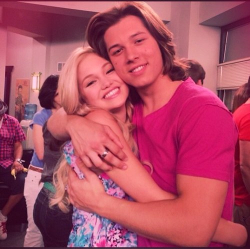 @iamLeoHoward @olivia_holt @DylanRSnyder @OfficialMateo @DukeOfEarles nuff said.