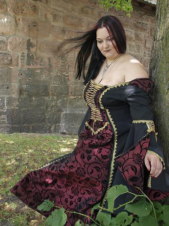 EisEngel_82's profile picture. Ich bin stolze Mama, mag gute Musik, lese auch supergerne, gehe gerne auf Konzerte/Festivals und ansonsten gehört zu meinen Hobbies die Tarraristik