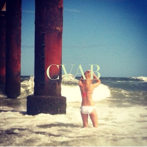 Bring me two piña coladas. I gotta have one for each hand.