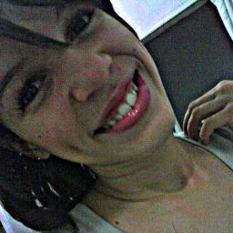 Sagitariana, viciada em chocolate e apaixonada por Deus e pela vida ♥

Brazil - 15