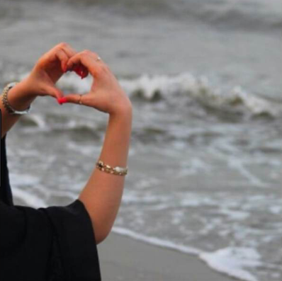 كنت أعيب #الحب ؛ ومن عآب آبتلى ~`♥