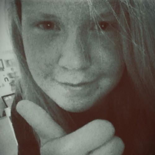 Follow and message me i'm bored......