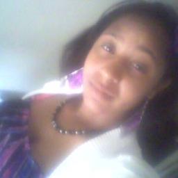 im a good person nd dont put up wit BS #rs i luv music sports and i live mi life 2 da fullest n love GOD#follow me i follow back