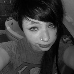 names cindy :)
im 18 ,live in kent and always up for a laugh and try to smile everyday i also wanted to be an artist
