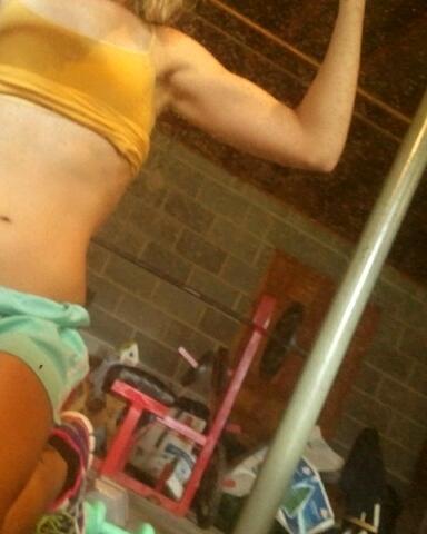 Im a senior in high school working hard to be happy and fit! 5'11 SW: 175 CW: 140s .I just want to get tones ...with abs:) #tall #volleyball #runner #lifter