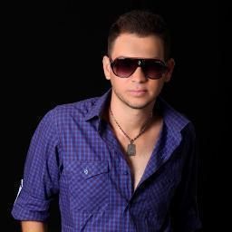 Twitter oficial do cantor Alex Lima, atualizado por ele mesmo e pela sua equipe.