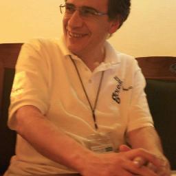 Investigador, Jefe del Departamento de Ciencias de la Computación, IIMAS, UNAM. Presidente Fundador de Amexcomp. Coordinador del Grupo Golem. Maratonista.