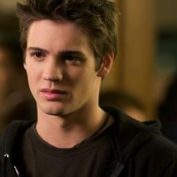 Drug using delinquent who has an eye on the one girl he can't have. [#TVD RP]