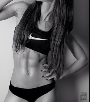 Am her 2 keep you on track off what am eating and how I work out follow my and ill follow you back :)