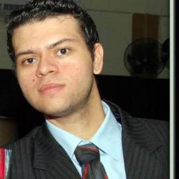A arma dos fracos é criticar os fortes. A arma dos fortes é ignorar os fracos.