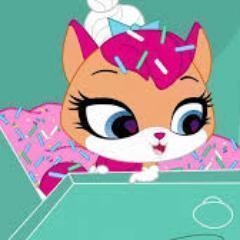 Hi I am Sugar Sprinkles want a lick *bends her head over* any ways welcome to my Twitter