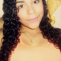 “Não me sinto bem sem você por perto. Me dá um vazio no peito. É como se parte de mim estivesse faltando...”
Meu bb @MatheusOplaay .. ♥