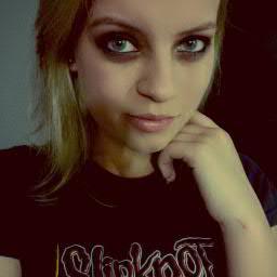Curitibana,19 anos,Rockeira! dona da page Rock In My Life,falante, Irônica,Ignorante,Perfeccionista,Detalhista,Palhaça e algo mais...http://t.co/VVQG9j3IF7