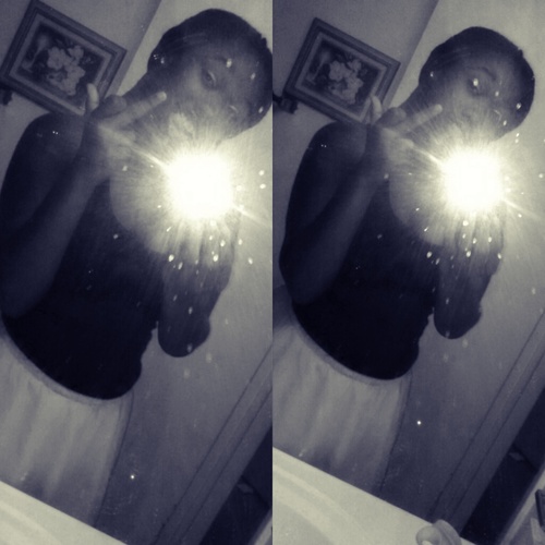 i'm pretty af bro, i wear dope shit! love guys.. hate a boring fella. like to be crazy wild and have fun! Athete♡* white status .. juss follow me